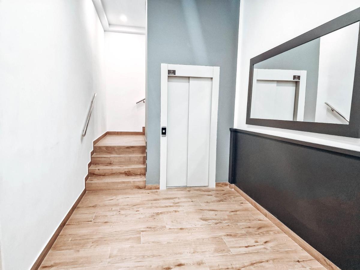 Apartamento Tiendas 8 อัลเมรีอา ภายนอก รูปภาพ