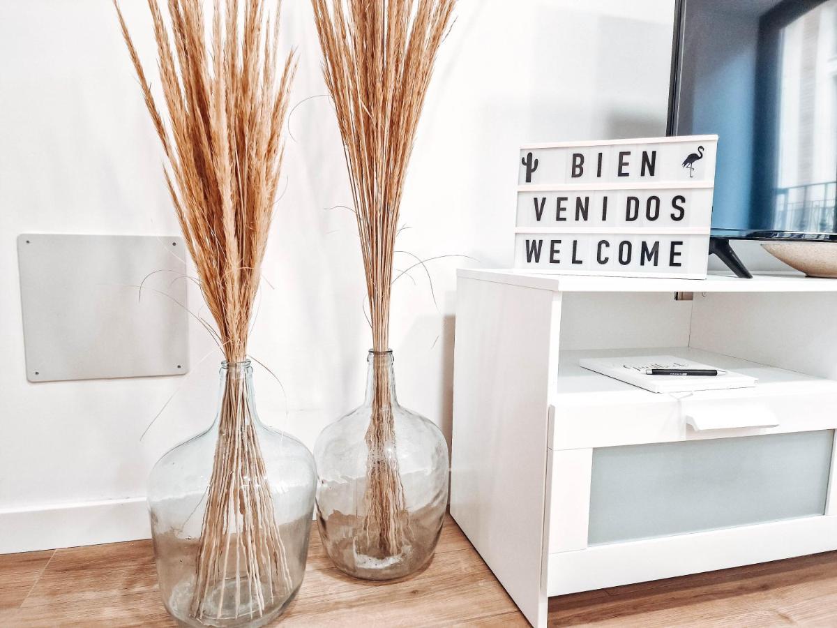 Apartamento Tiendas 8 อัลเมรีอา ภายนอก รูปภาพ